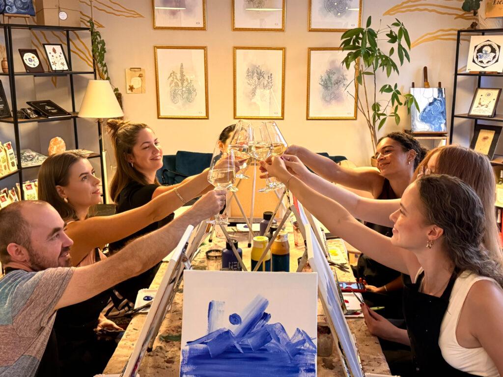 Malen und trinken wunderkammer Esterházygasse 11A Afterwork Burnout Boreout Elschi Gantner Elisabeth Was soll ich nach der Arbeit machen Junggesellinnenabschied Polterer JGA kreative Geburtstagsfeier saufen